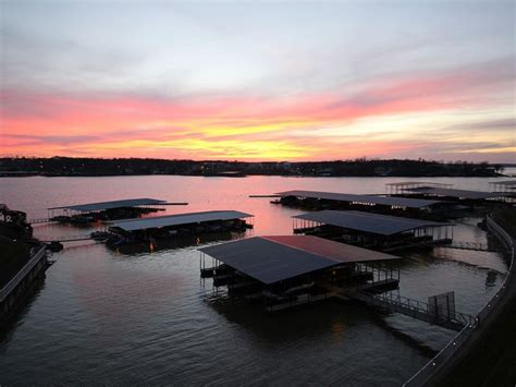 All conveniently located in osage beach, the hub of activity in the lake of the ozarks. Beautiful Spacious Condo in Osage Beach-Sleeps up to 9 ...