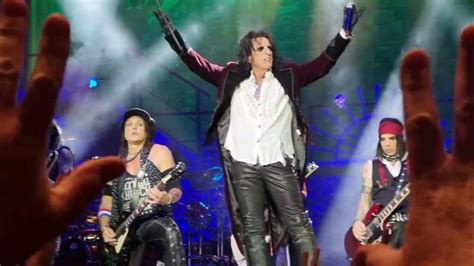 Alice Cooper Poison Live At O2 Arena London 25 May 2022 Youtube