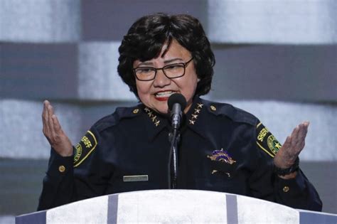 Lupe Valdez To Become First Lgbtq And Latina Nominee For Texas Governor
