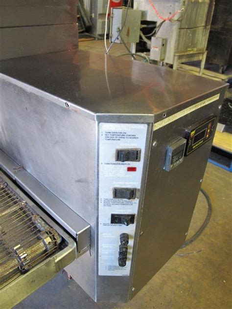 Lincoln Impinger Natural Gas Double Stack Conveyor Pizza Oven