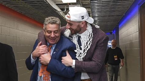 Bruce Pearl Steven Pearl Just One Father Son Connection Part Of Auburn