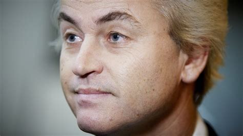 ''het is oneerlijk naar die nederlander!'' ★ 750 miljoen eu. PVV-leider Geert Wilders zegt RTL-debat af, hij is ziek ...