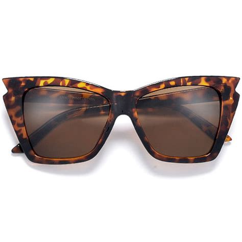 As an adjective, it also means elite, and generally carries a connotation of high culture. High Brow Retro Cat Eye Silhouette Mod Fashion Sunnies ...