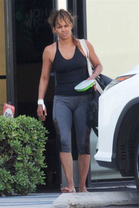 Halle Berry In A Workout Clothes Leaves The Gym In Los Angeles 0720