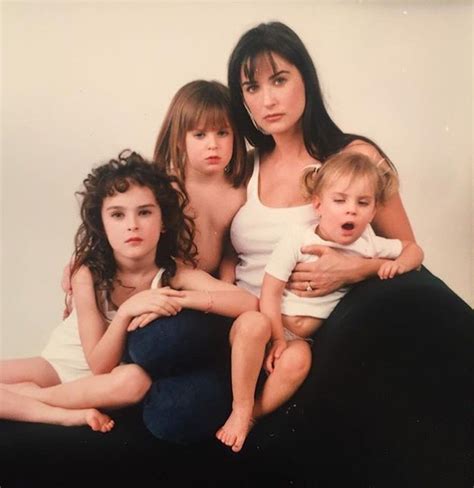 willis sisters rumer scout and tallulah demi moore national sibling day celebrities