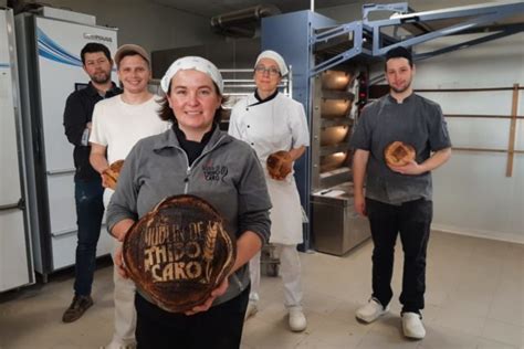 La Meilleure Boulangerie De France Le Moulin De Thibo Et Caro Près De