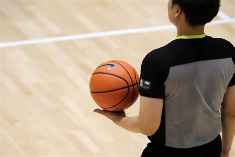 How to become a referee. How to Become a Basketball Referee | AthleticLift