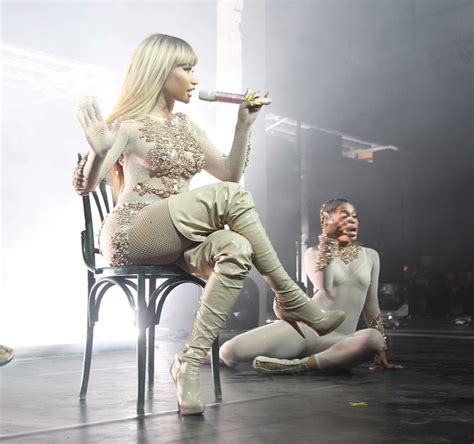 Nicki Minaj Exposes Her Body Assets In This Photoshoots Photos ~ Welcome To 12naija
