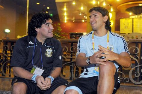 Benjamin aguero maradona is the darling son of manchester city and argentina national team striker sergio aguero. Maradona ataca al Kun Agüero por los problemas ...