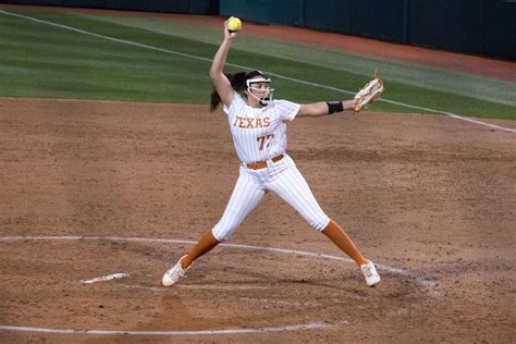 Texas Softball Finishes Off NCAA Regionals With A Close Win Against