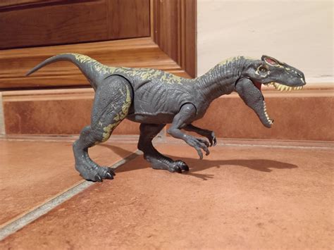 Toys And Hobbies Fmm30 For Sale Online Mattel Jurassic World Roarivores Allosaurus Action Figure