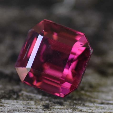 Pink Gemstones List Of 26 Pink Gems And Their Meanings Gem Rock Auctions