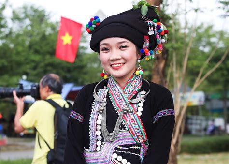 Dân Tộc Lào