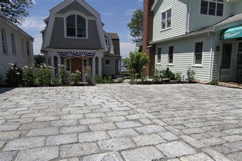 Cobblestone Aprons And Edging Araneo Landworks