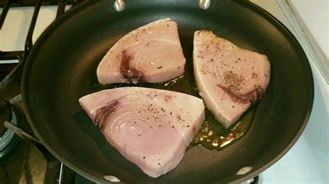 Authors of recipes you'll want to make again and again. How to cook Swordfish/Lemon -Garlic Roasted Swordfish ...