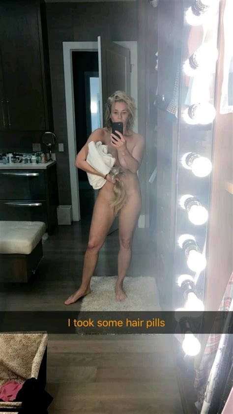 Chelsea Handler Topless Thefappening