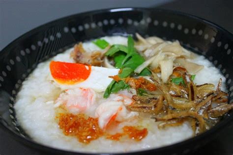 Resepi bubur nasi bersama salmon + brokoli + carrot via mamaqaireen.blogspot.com. bubur siam aka bubur nasi berlauk | Semua Tentang Kita