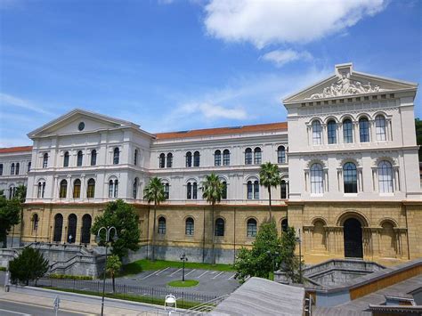 Universidad para el cambio social, educación superior, calidad educativa, universidad jesuita. Universidad de Deusto - Wikipedia, la enciclopedia libre