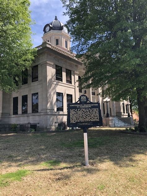 Confederate Headquarters In Harrisburg Historical Marker