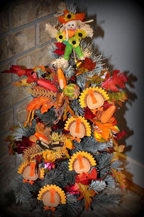 Thanksgiving celebration tree | Tree decorations, Halloween trees, Thanksgiving celebration