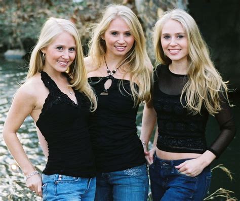 Блондинки Тройняшки Сестры Большой Фотo архив