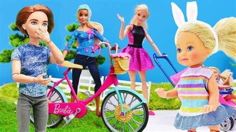 Familia De Barbie Muñecas En Español Vídeos Para Niñas Youtube