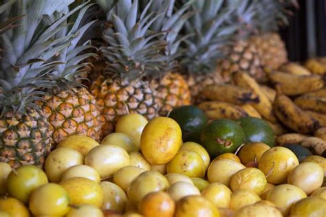21 Hawaiian Fruits You Will Love