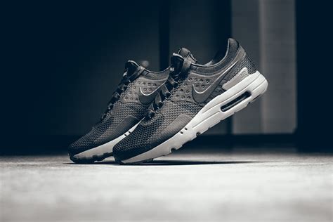 A Versatile Colorway Of The Nike Air Max Zero •