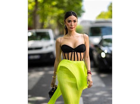 Look The Sexiest Outfits Of Heart Evangelista Gma Entertainment