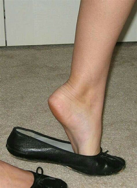 I Would Love Love Love A Sniff 👃👃 Ballerina Shoes Flats Girl Soles