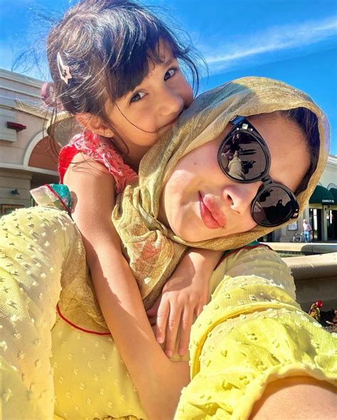 Sidra Batool Shares Beautiful Pictures With Her Daughters The