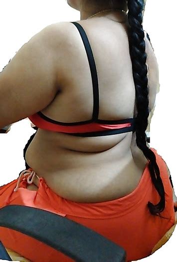 Indian Sexy Busty Curvy Housewife