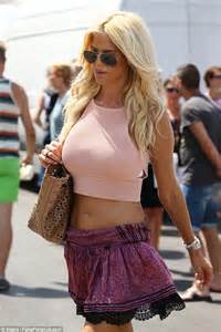 Victoria Silvstedt Flaunts Figure In Crop Top As She