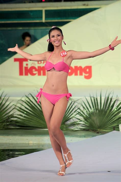 Misses Vietnam In Swimsuit