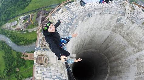 Selfie Deaths 259 People Reported Dead Seeking The Perfect Picture
