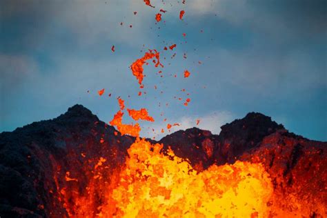 Kilauea Blows Photos From Thursdays Explosive Eruption