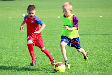 Fútbol Niños Preparación Partido Acción Jugar Niños Deporte