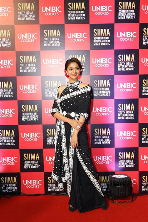 Keerthy Suresh In Black Saree With Cute Smile Entry Siima Awards 2019