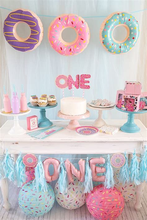 throw  sweet swan birthday party    princess donut themed birthday party donut