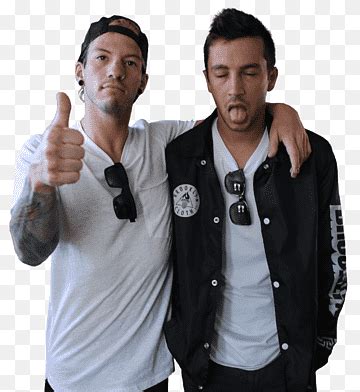 Tyler Joseph Josh Dun DUA PULUH ØNE PILØTS Kami Tidak Percaya Apa yang