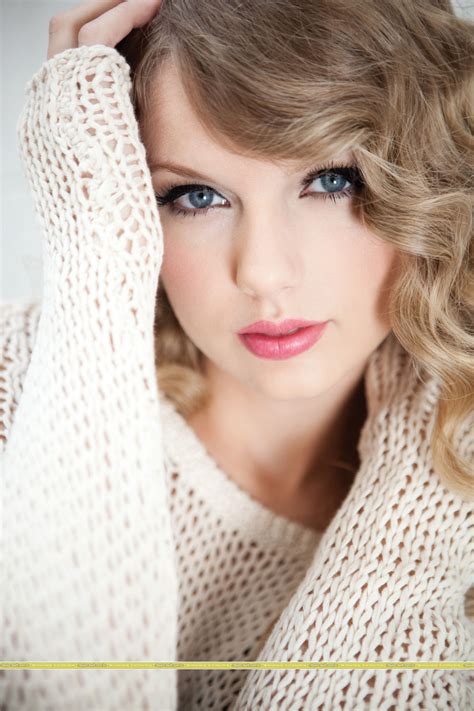 Taylor Swift Speak Now Photoshoot