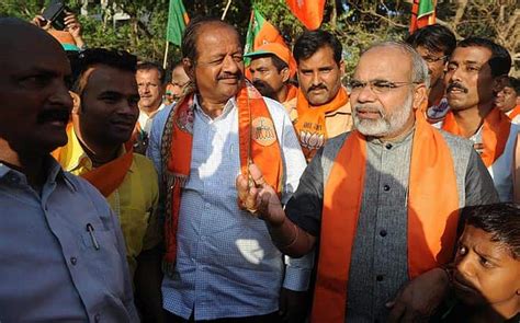 Modi Lookalike Mahante Basks In Reflected Glory Latest News India Hindustan Times
