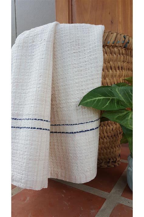 Mae Ya Hand Woven Cotton Bath Towel Natural White