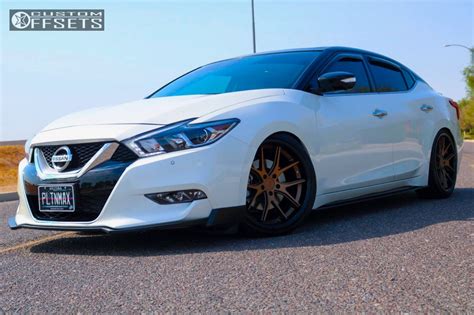 2016 Nissan Maxima Wheel Offset Nearly Flush Coilovers 250432