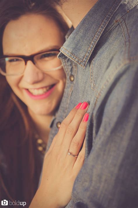 Engagement Ring Couple Shooting Bold Up Photography Bold Upch