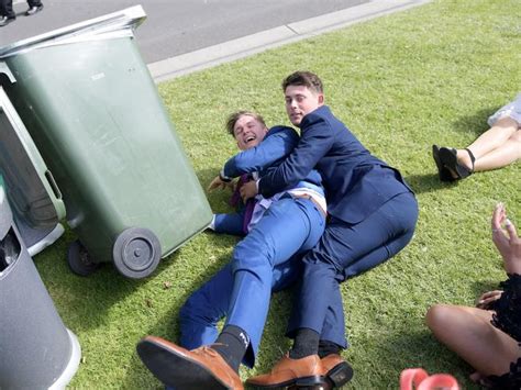 Melbourne Cup 2017 Drunken Antics Begin At Flemington Photos Daily