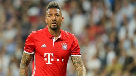 Jérôme boateng finally responds to his infamous duel with leo messi | oh my goal. Boateng : Boateng, Sanches to stay at Bayern, says ...
