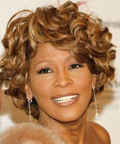 One Of Whitney Houstons Best Hairstyles Short Curly Hair Wavy Hair