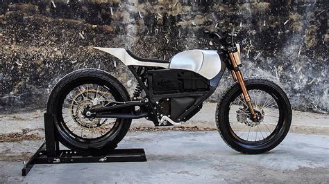 Building an electric cafe racer motorcycle for $4000! Colt Wrangler Moto's Electric Tracker Build