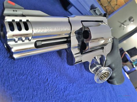 Gorgeous Smith And Wesson 500 Magnum 4 New Bright Stai